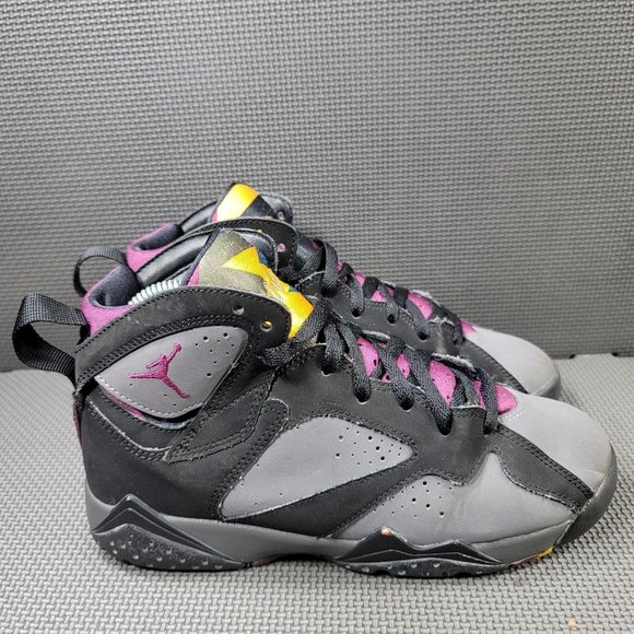 Jordan Shoes - Womens Sz 7.5 Grey Jordan 7 Retro Bordeaux